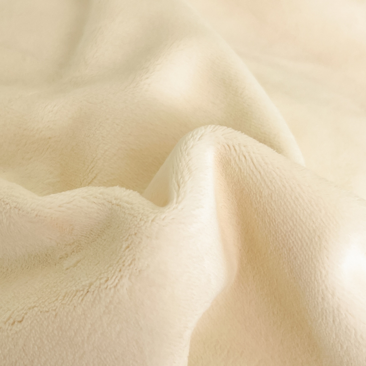 91家纺网 家纺一手货源 找家纺 羚羊语家纺 2025新款牛奶绒手作款樱桃女孩四件套毛巾绣刺绣花秋冬加厚法莱绒法兰绒珊瑚绒三件套 手作女孩-清新绿