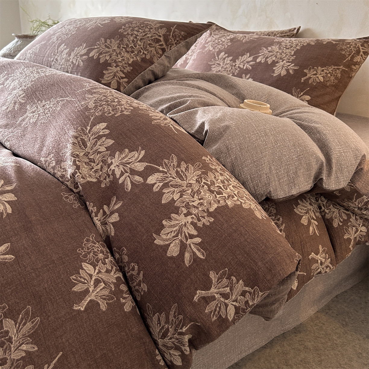 91家纺网 家纺一手货源 找家纺 如约 2025新款A类亲肤水洗原麻印花四件套 锦瑟