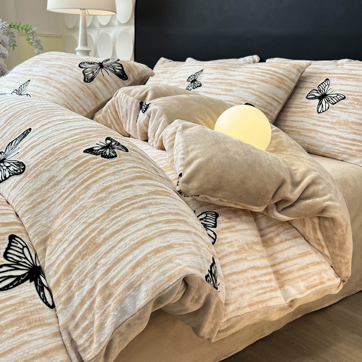 二八年华 2025新款加厚兔绒四件套 蝴蝶咖