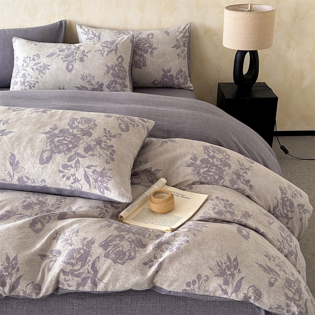 91家纺网 家纺一手货源 找家纺 如约 2025新款A类亲肤水洗原麻印花四件套 风木槿紫