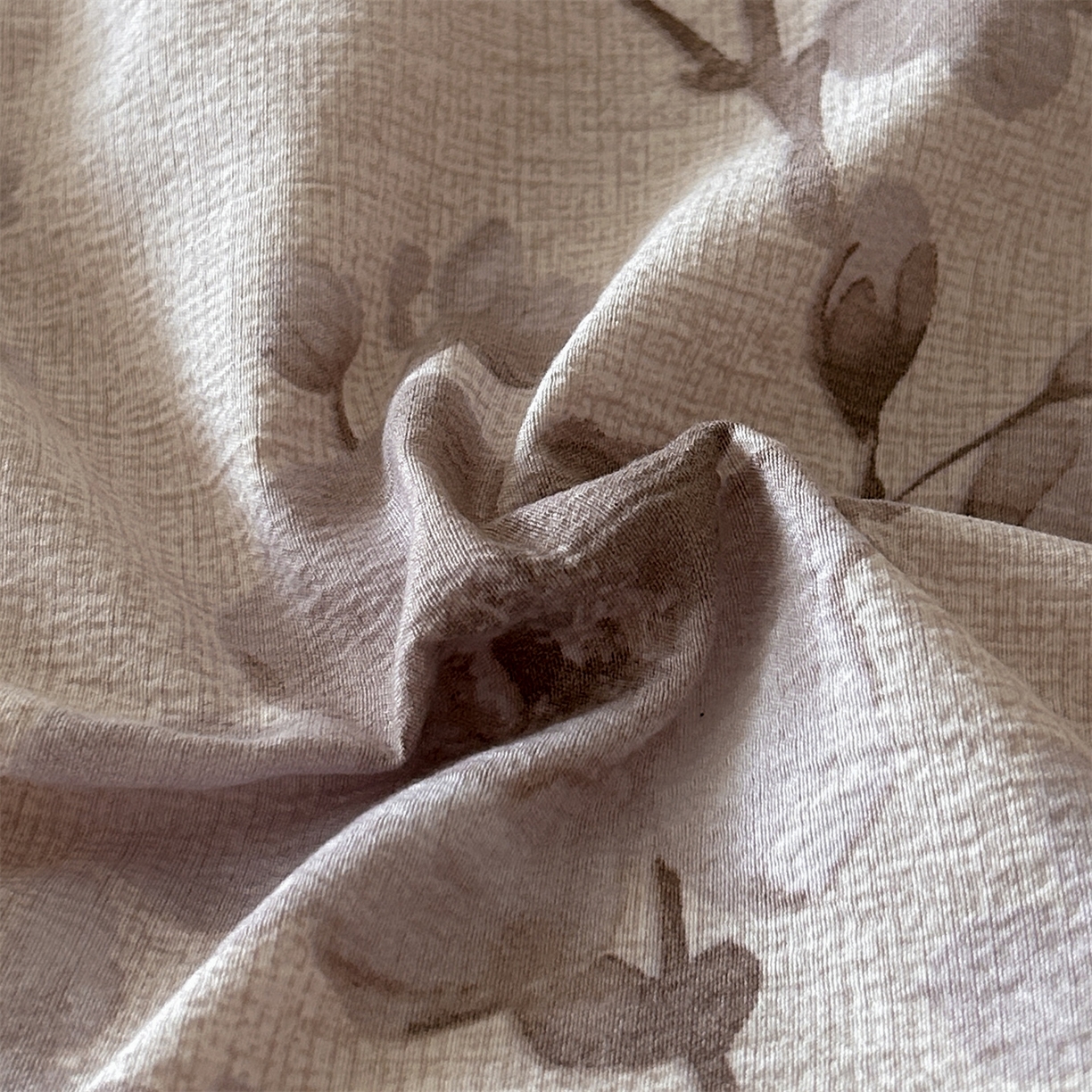 91家纺网 家纺一手货源 找家纺 如约 2025新款A类亲肤水洗原麻印花四件套 慕雪红