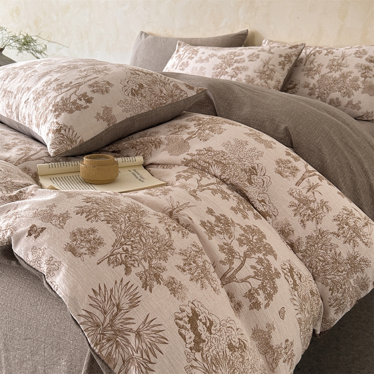 91家纺网 家纺一手货源 找家纺 如约 2025新款A类亲肤水洗原麻印花四件套 迪奥咖