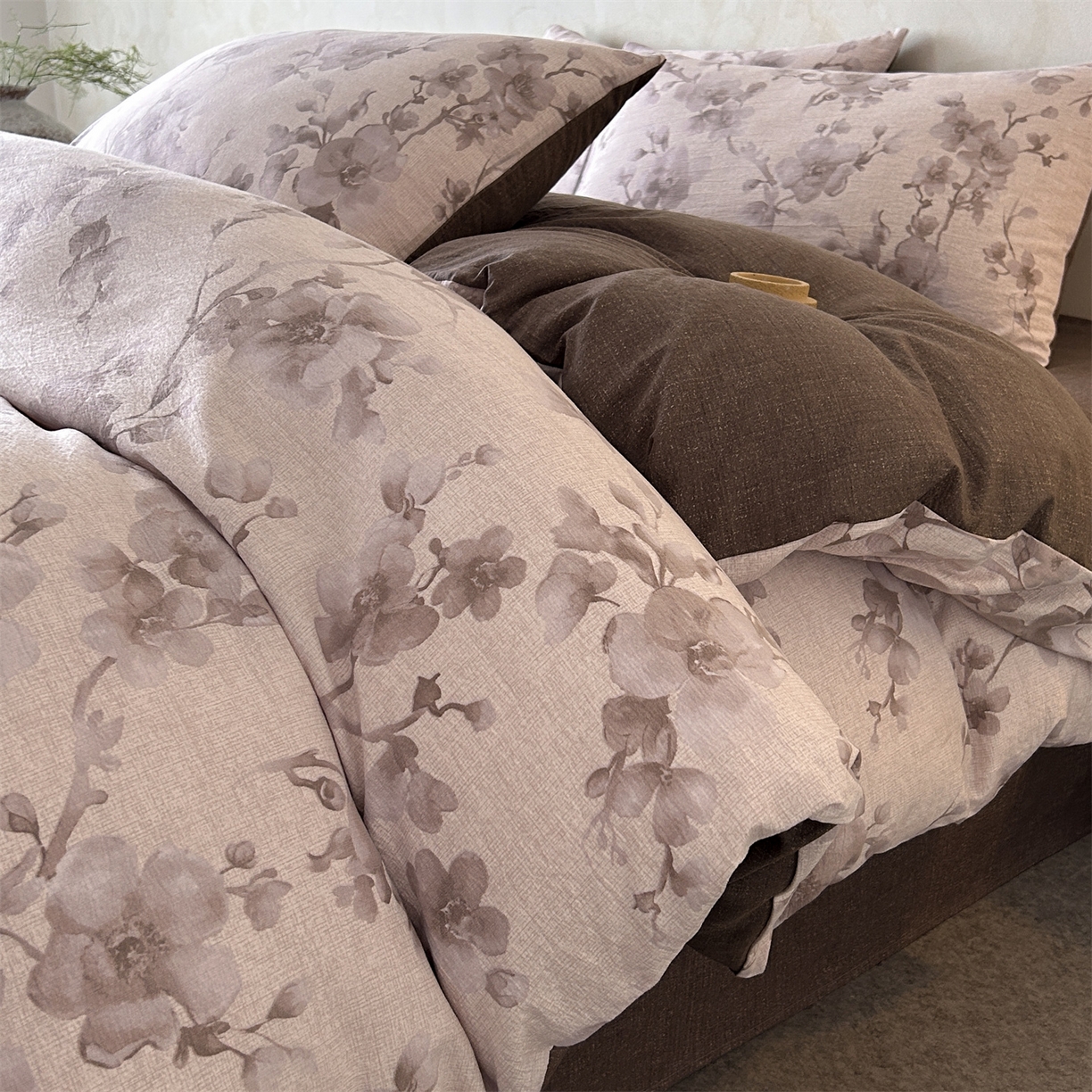 91家纺网 家纺一手货源 找家纺 如约 2025新款A类亲肤水洗原麻印花四件套 慕雪红