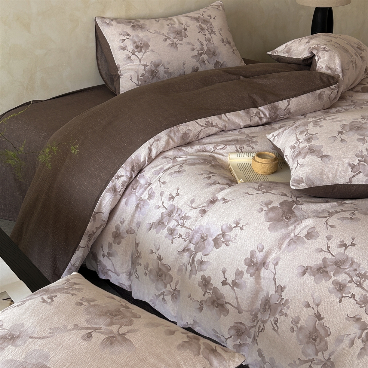 91家纺网 家纺一手货源 找家纺 如约 2025新款A类亲肤水洗原麻印花四件套 慕雪红