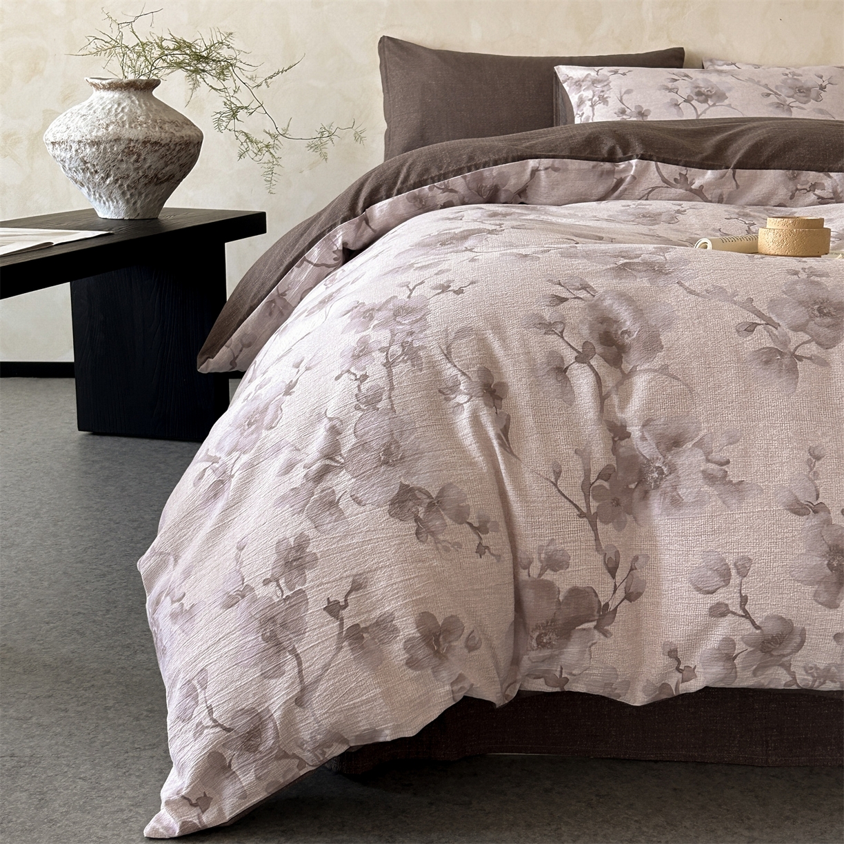 91家纺网 家纺一手货源 找家纺 如约 2025新款A类亲肤水洗原麻印花四件套 慕雪红