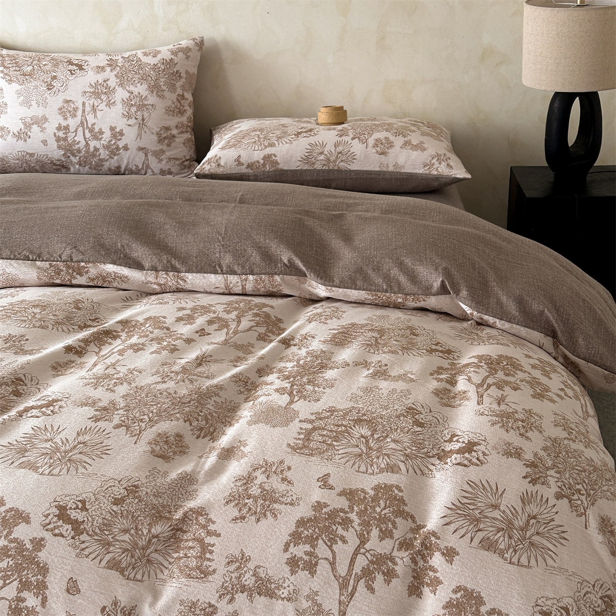 91家纺网 家纺一手货源 找家纺 如约 2025新款A类亲肤水洗原麻印花四件套 迪奥咖