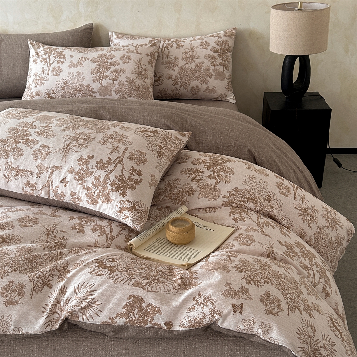 91家纺网 家纺一手货源 找家纺 如约 2025新款A类亲肤水洗原麻印花四件套 迪奥咖