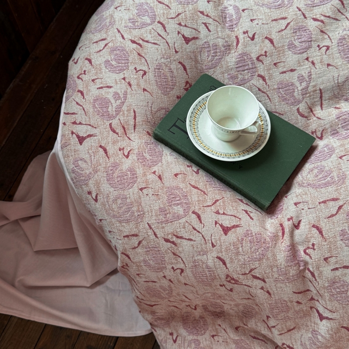 91家纺网 家纺一手货源 找家纺 山舍家居 2025新款全棉纯棉色织提花四件套-雾璃 雾璃-粉