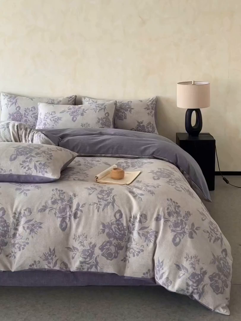 91家纺网 家纺一手货源 找家纺 如约 2025新款A类亲肤水洗原麻印花四件套 风木槿紫