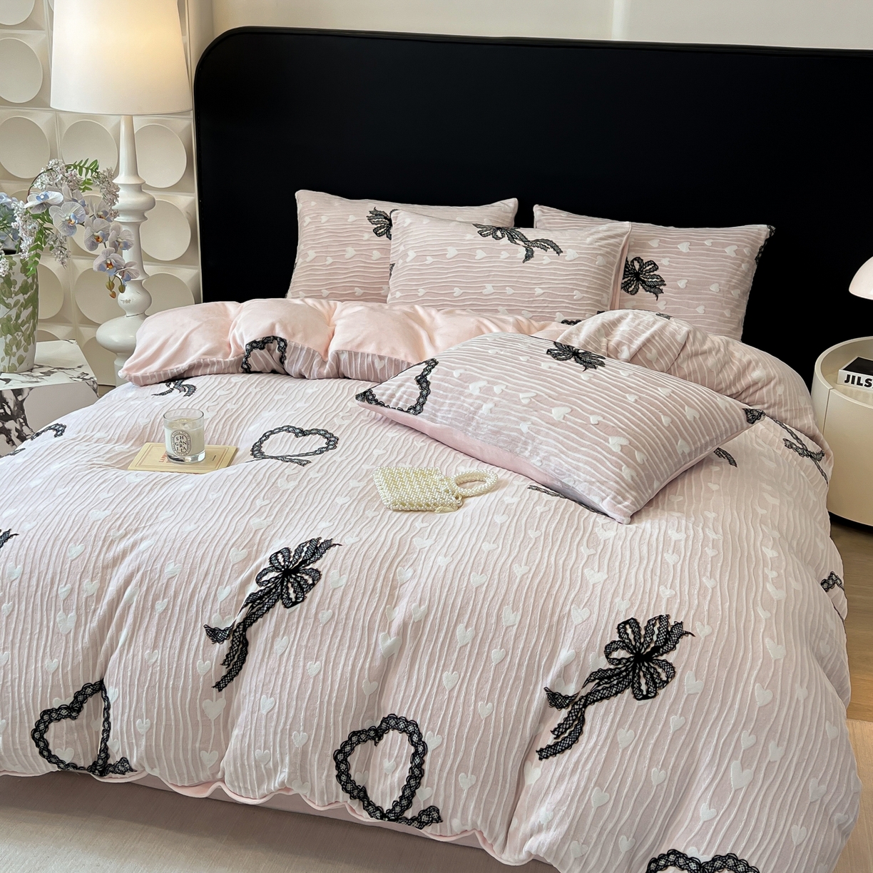 91家纺网 家纺一手货源 找家纺 二八年华 2025新款加厚兔绒四件套 爱心粉