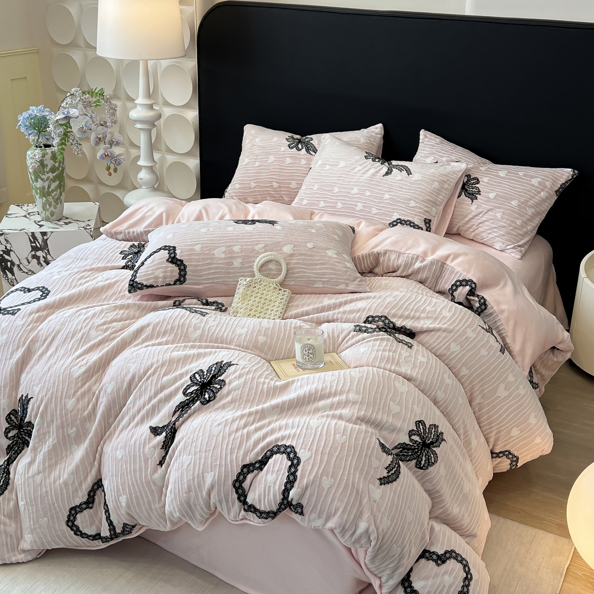 91家纺网 家纺一手货源 找家纺 二八年华 2025新款加厚兔绒四件套 爱心粉