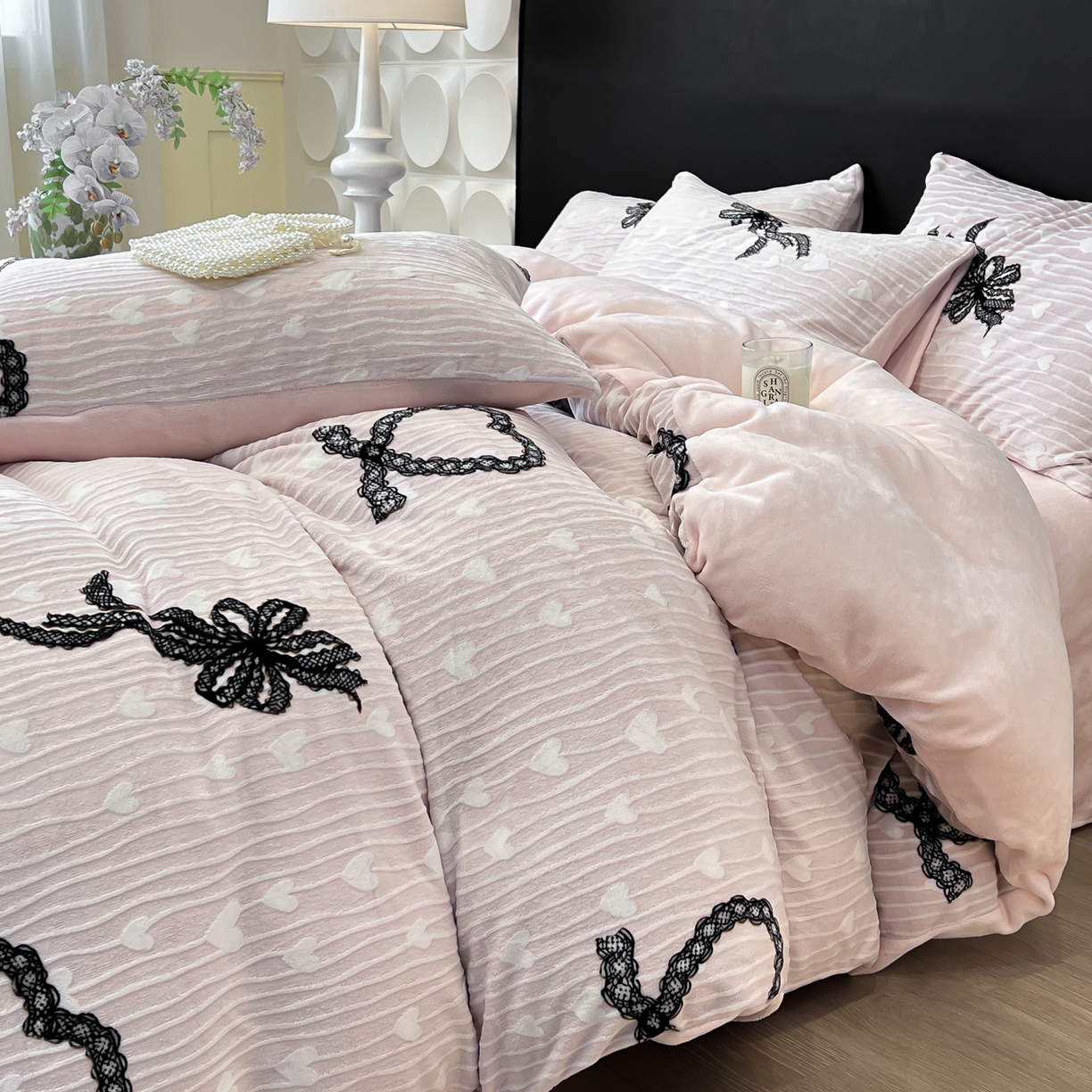 91家纺网 家纺一手货源 找家纺 二八年华 2025新款加厚兔绒四件套 爱心粉