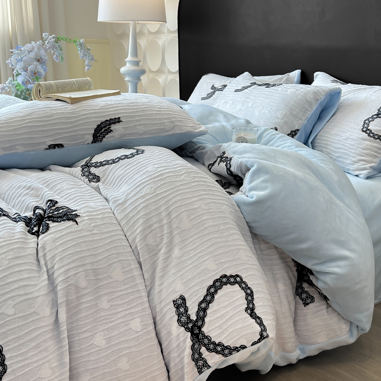 91家纺网 家纺一手货源 找家纺 二八年华 2025新款加厚兔绒四件套 爱心蓝