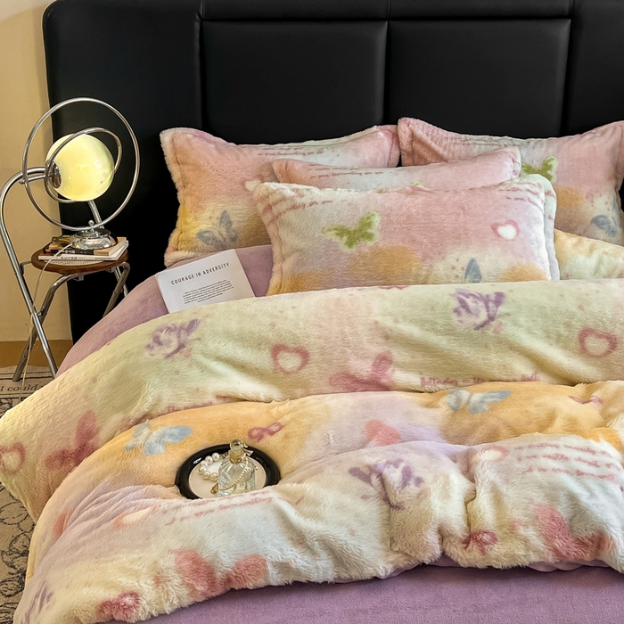 91家纺网 家纺一手货源 找家纺 典曼家纺 2025新款亲肤舒适兔毛绒四件套 碟梦