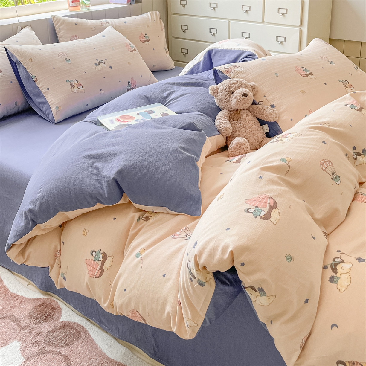 91家纺网 家纺一手货源 找家纺 如约 2025秋冬新款A类亲肤棉印花套件 小企鹅