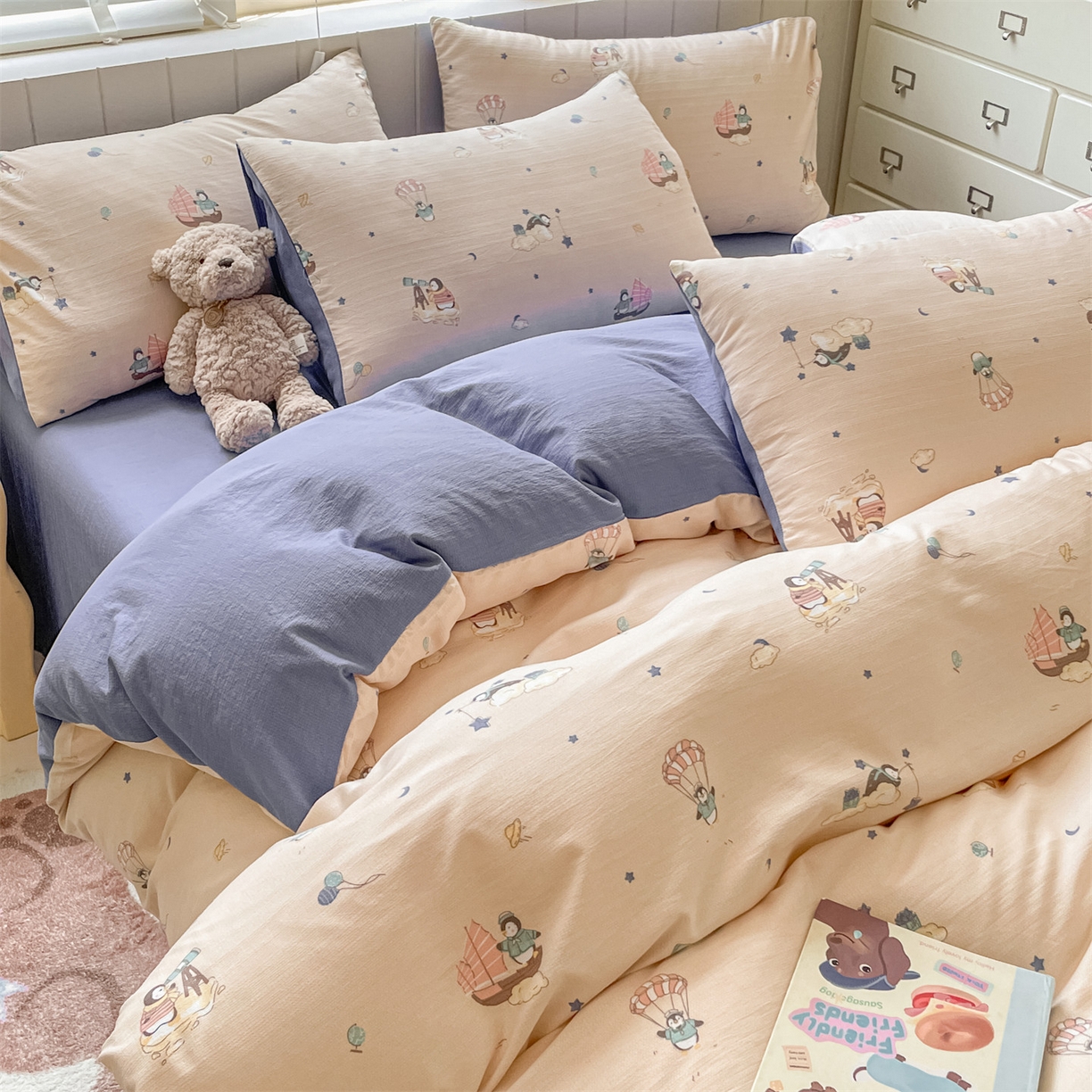 91家纺网 家纺一手货源 找家纺 如约 2025秋冬新款A类亲肤棉印花套件 小企鹅