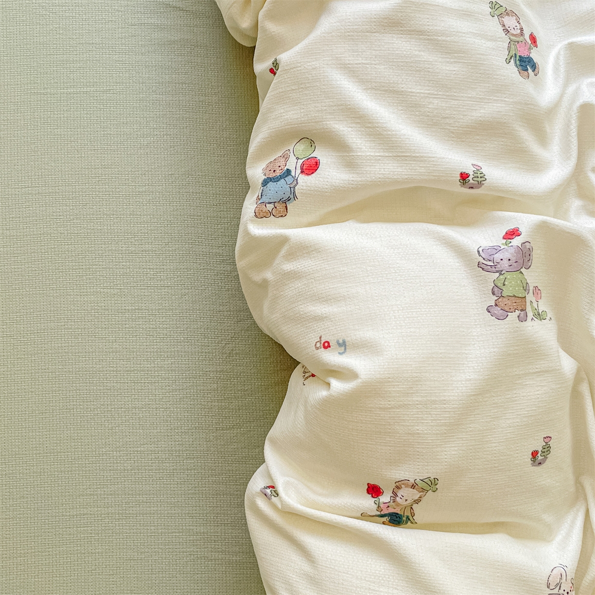 91家纺网 家纺一手货源 找家纺 如约 2025秋冬新款A类亲肤棉印花套件 动物园