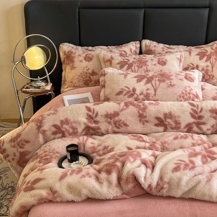 91家纺网 家纺一手货源 找家纺 典曼家纺 2025新款亲肤舒适兔毛绒四件套 花语