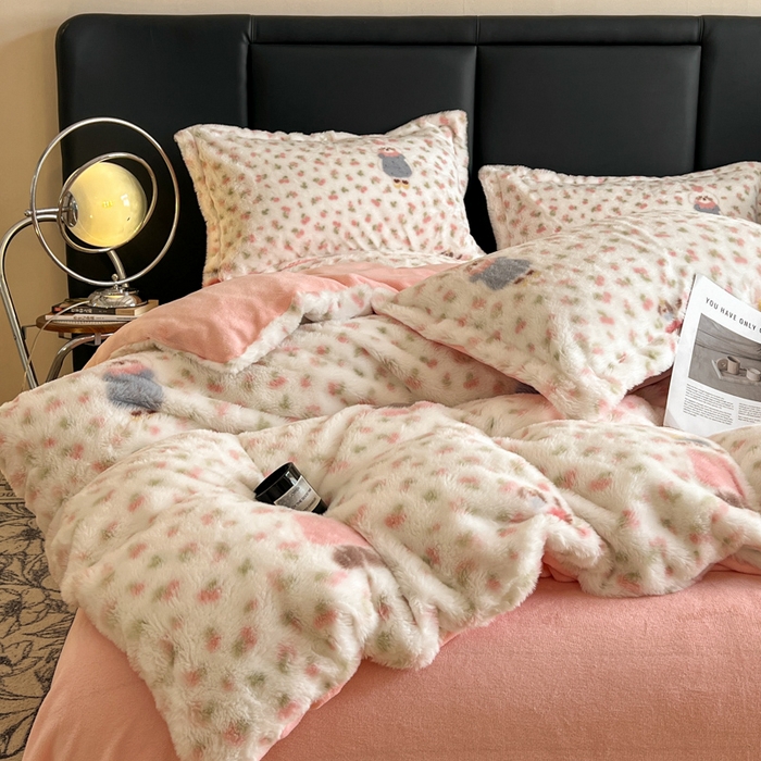 91家纺网 家纺一手货源 找家纺 典曼家纺 2025新款亲肤舒适兔毛绒四件套 花园兔