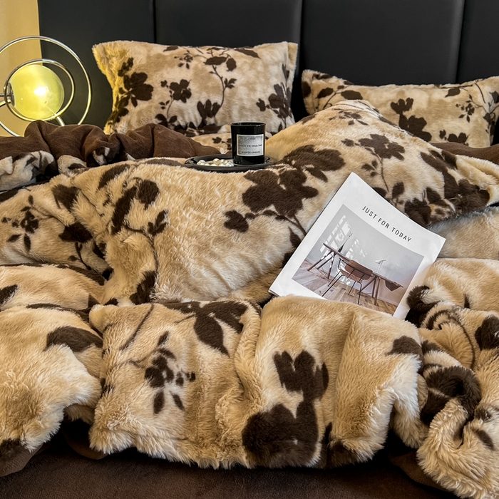 91家纺网 家纺一手货源 找家纺 典曼家纺 2025新款亲肤舒适兔毛绒四件套 花枝-咖