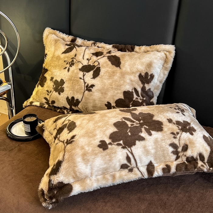 91家纺网 家纺一手货源 找家纺 典曼家纺 2025新款亲肤舒适兔毛绒四件套 花枝-咖