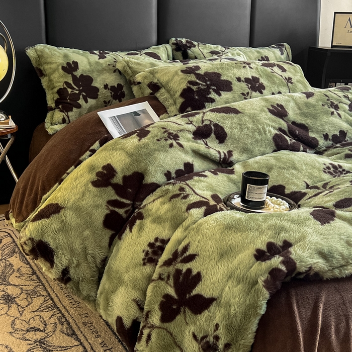 91家纺网 家纺一手货源 找家纺 典曼家纺 2025新款亲肤舒适兔毛绒四件套 花枝-绿