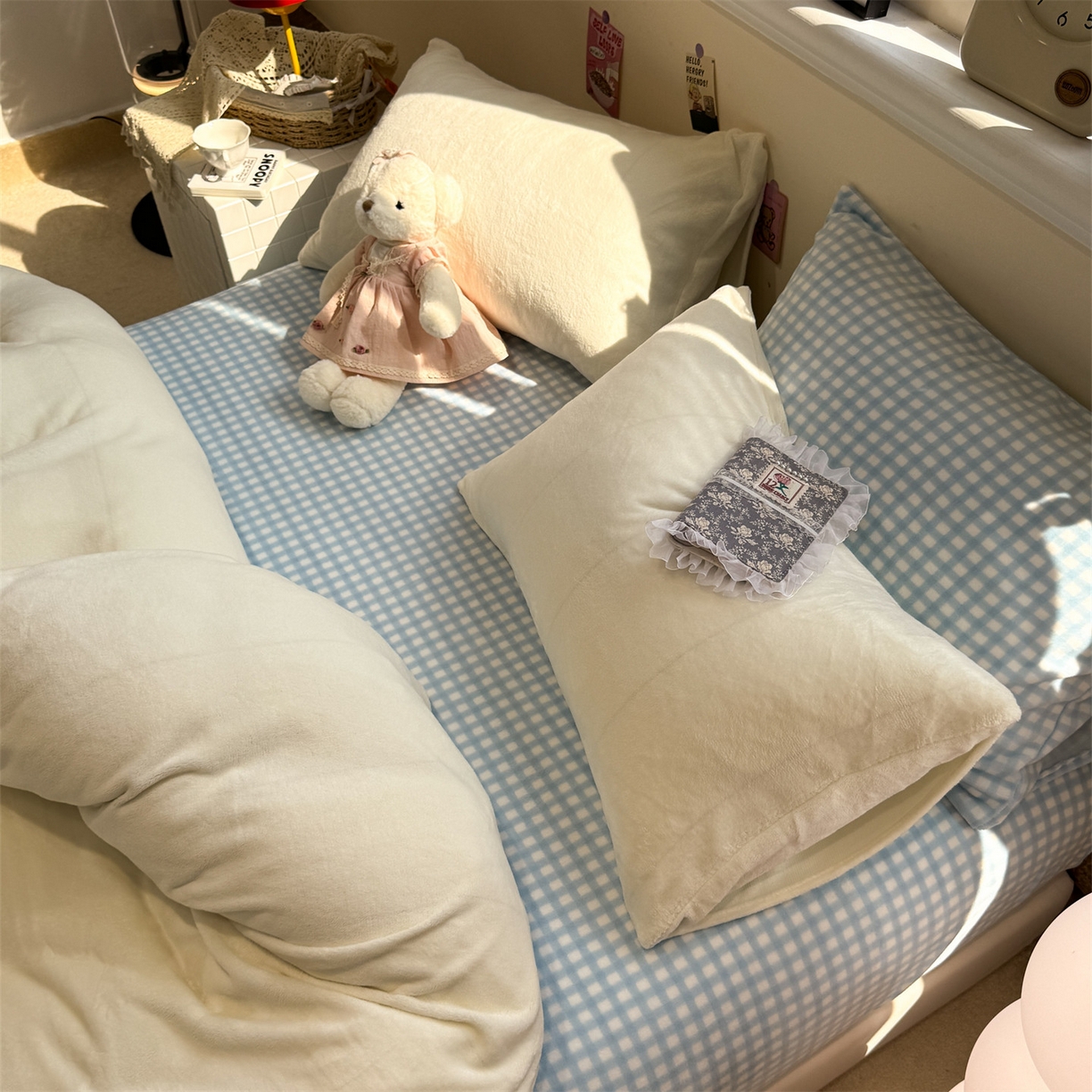 91家纺网 家纺一手货源 找家纺 （总）857家居 2025新款牛奶绒纯色拼格子四件套