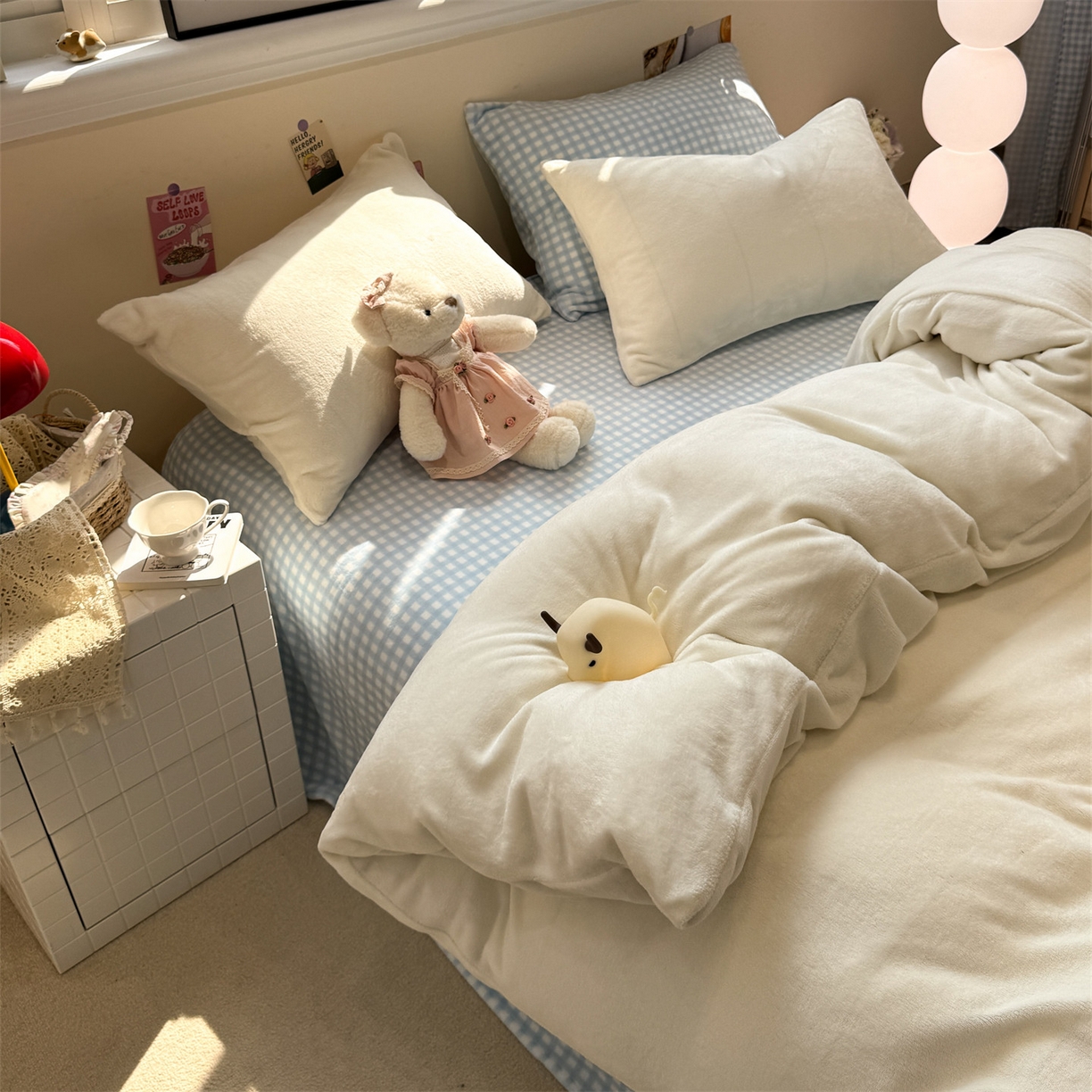 91家纺网 家纺一手货源 找家纺 （总）857家居 2025新款牛奶绒纯色拼格子四件套