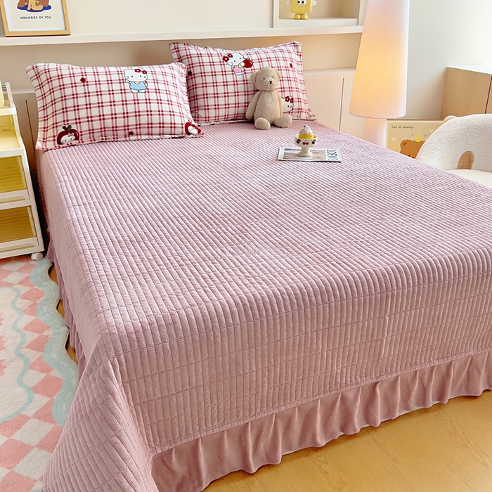 91家纺网 家纺一手货源 找家纺 找底底家纺 2025新款加厚床盖款双面绒A类印花款牛奶绒四件套（日销50单客户，在优惠5元） 红格苹果猫