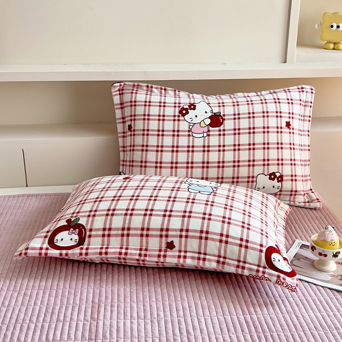 91家纺网 家纺一手货源 找家纺 找底底家纺 2025新款加厚床盖款双面绒A类印花款牛奶绒四件套（日销50单客户，在优惠5元） 红格苹果猫