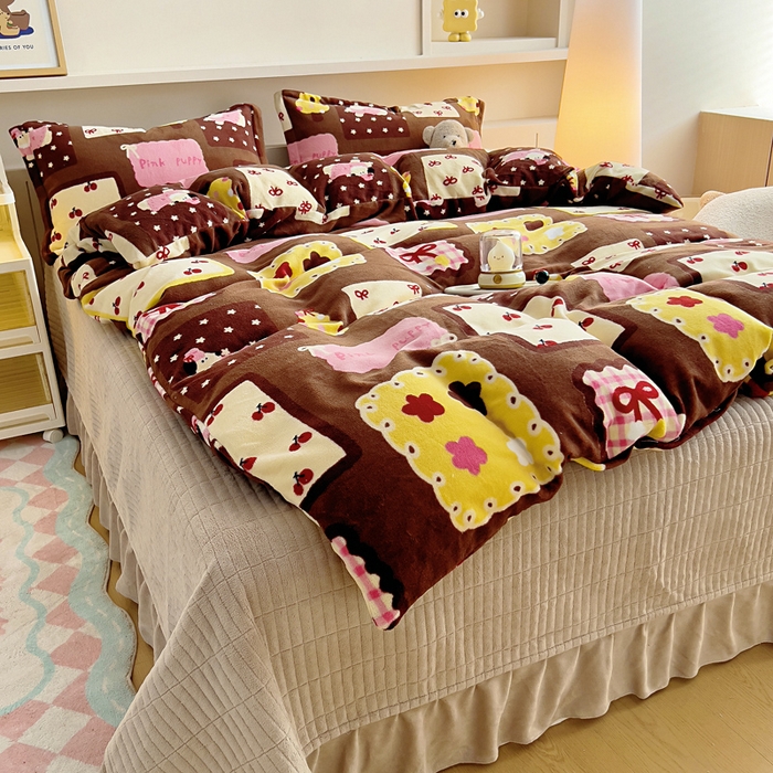 91家纺网 家纺一手货源 找家纺 找底底家纺 2025新款加厚床盖款双面绒A类印花款牛奶绒四件套（日销50单客户，在优惠5元） 巧克力布丁