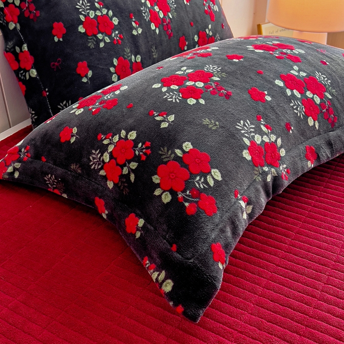 91家纺网 家纺一手货源 找家纺 找底底家纺 2025新款加厚床盖款双面绒A类印花款牛奶绒四件套（日销50单客户，在优惠5元） 花妖