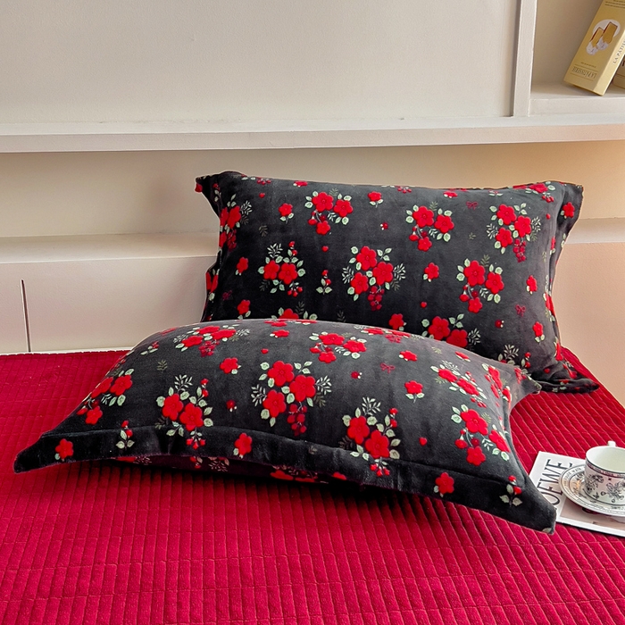 91家纺网 家纺一手货源 找家纺 找底底家纺 2025新款加厚床盖款双面绒A类印花款牛奶绒四件套（日销50单客户，在优惠5元） 花妖