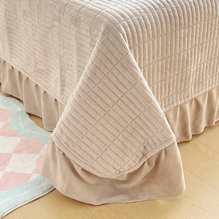 91家纺网 家纺一手货源 找家纺 找底底家纺 2025新款加厚床盖款双面绒A类印花款牛奶绒四件套（日销50单客户，在优惠5元） 草莓熊