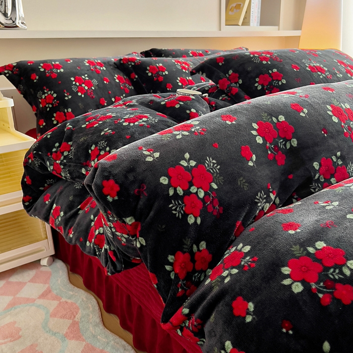 91家纺网 家纺一手货源 找家纺 找底底家纺 2025新款加厚床盖款双面绒A类印花款牛奶绒四件套（日销50单客户，在优惠5元） 花妖