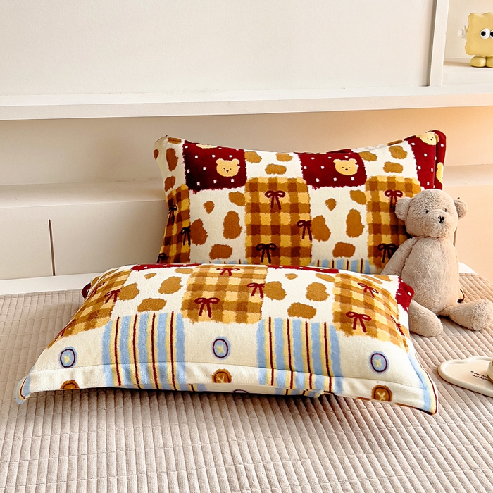 91家纺网 家纺一手货源 找家纺 找底底家纺 2025新款加厚床盖款双面绒A类印花款牛奶绒四件套（日销50单客户，在优惠5元） 焦糖布丁熊