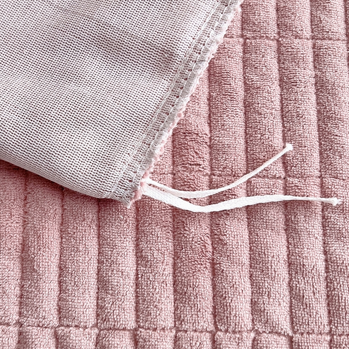 91家纺网 家纺一手货源 找家纺 找底底家纺 2025新款加厚床盖款双面绒A类印花款牛奶绒四件套（日销50单客户，在优惠5元） 小樱桃