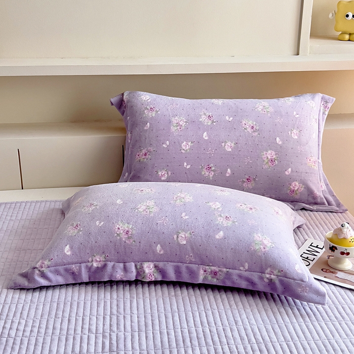 91家纺网 家纺一手货源 找家纺 找底底家纺 2025新款加厚床盖款双面绒A类印花款牛奶绒四件套（日销50单客户，在优惠5元） 紫蔻