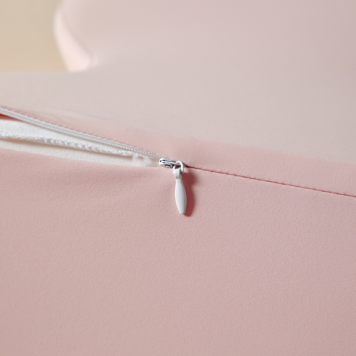 91家纺网 家纺一手货源 找家纺 芯链 2025新款多功能趴趴枕头枕芯 豆沙粉