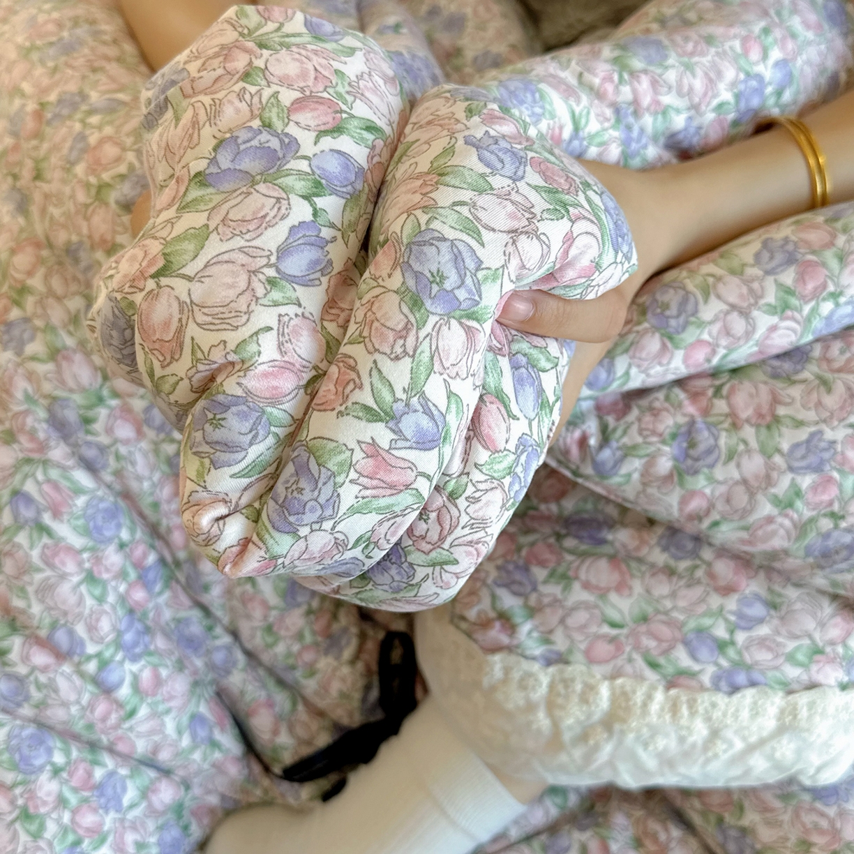 91家纺网 家纺一手货源 找家纺 兜米家居 2025新款法式全棉花边针织春秋被四季被子被芯 花仙子