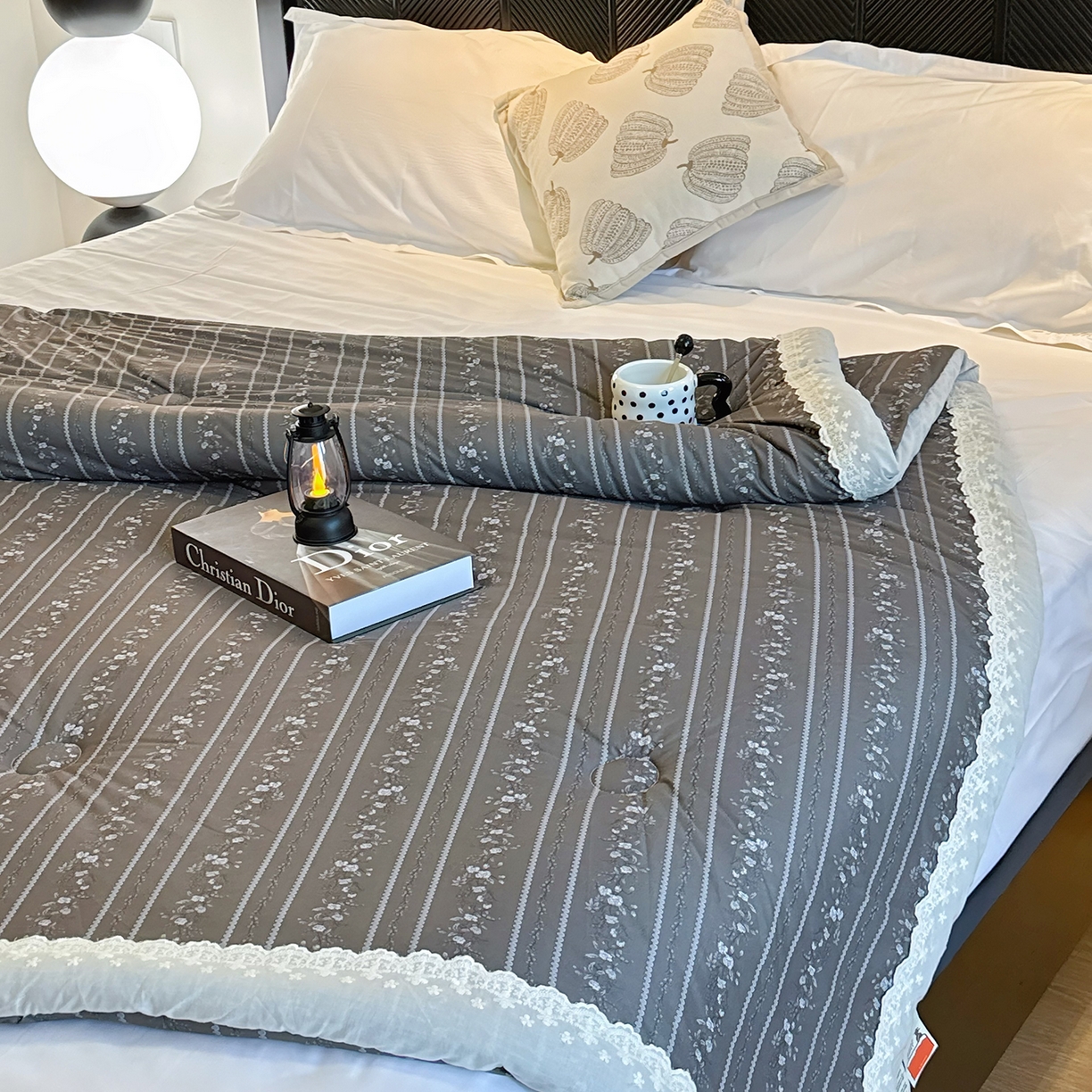 91家纺网 家纺一手货源 找家纺 兜米家居 2025新款法式全棉花边针织春秋被四季被子被芯 静谧