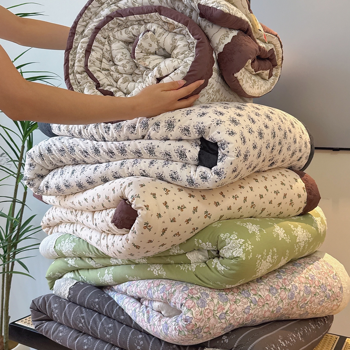 91家纺网 家纺一手货源 找家纺 （总）兜米家居 2025新款法式全棉花边针织春秋被四季被子被芯