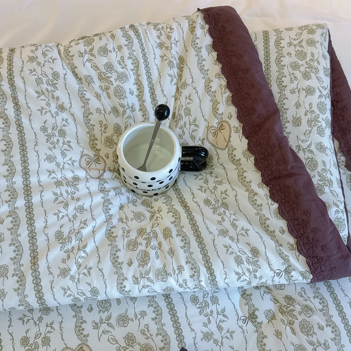 91家纺网 家纺一手货源 找家纺 兜米家居 2025新款法式全棉花边针织春秋被四季被子被芯 爱丽丝