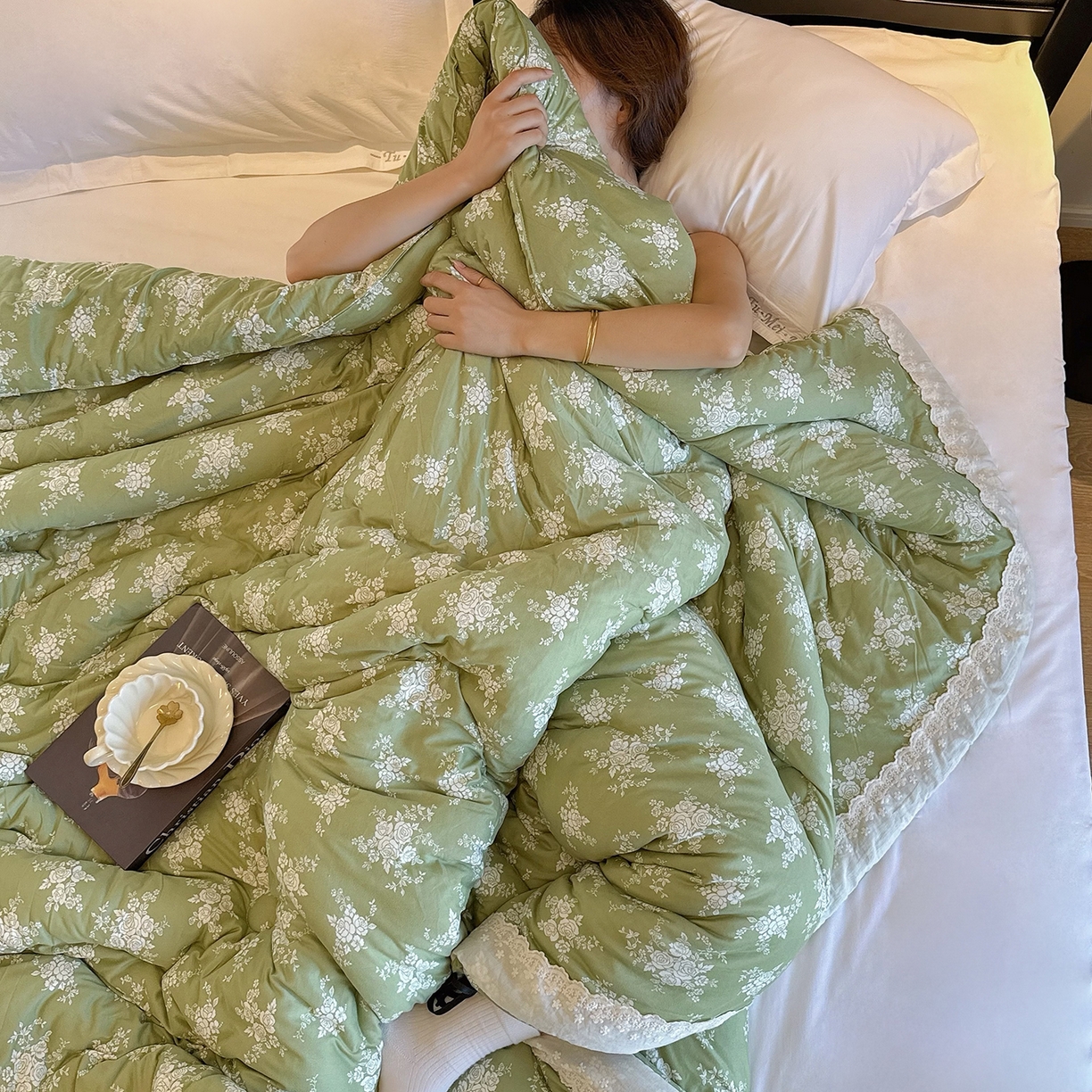 91家纺网 家纺一手货源 找家纺 兜米家居 2025新款法式全棉花边针织春秋被四季被子被芯 玫瑰花语