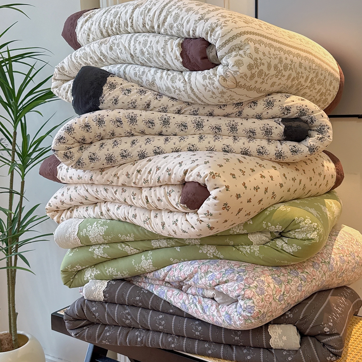 91家纺网 家纺一手货源 找家纺 （总）兜米家居 2025新款法式全棉花边针织春秋被四季被子被芯