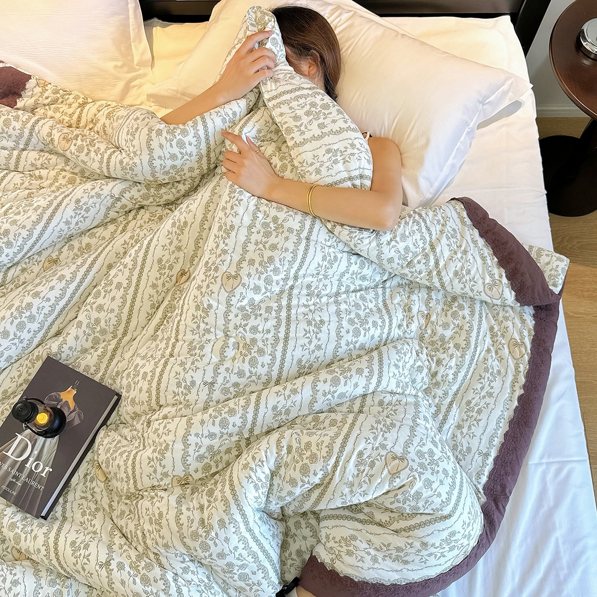 91家纺网 家纺一手货源 找家纺 兜米家居 2025新款法式全棉花边针织春秋被四季被子被芯 爱丽丝