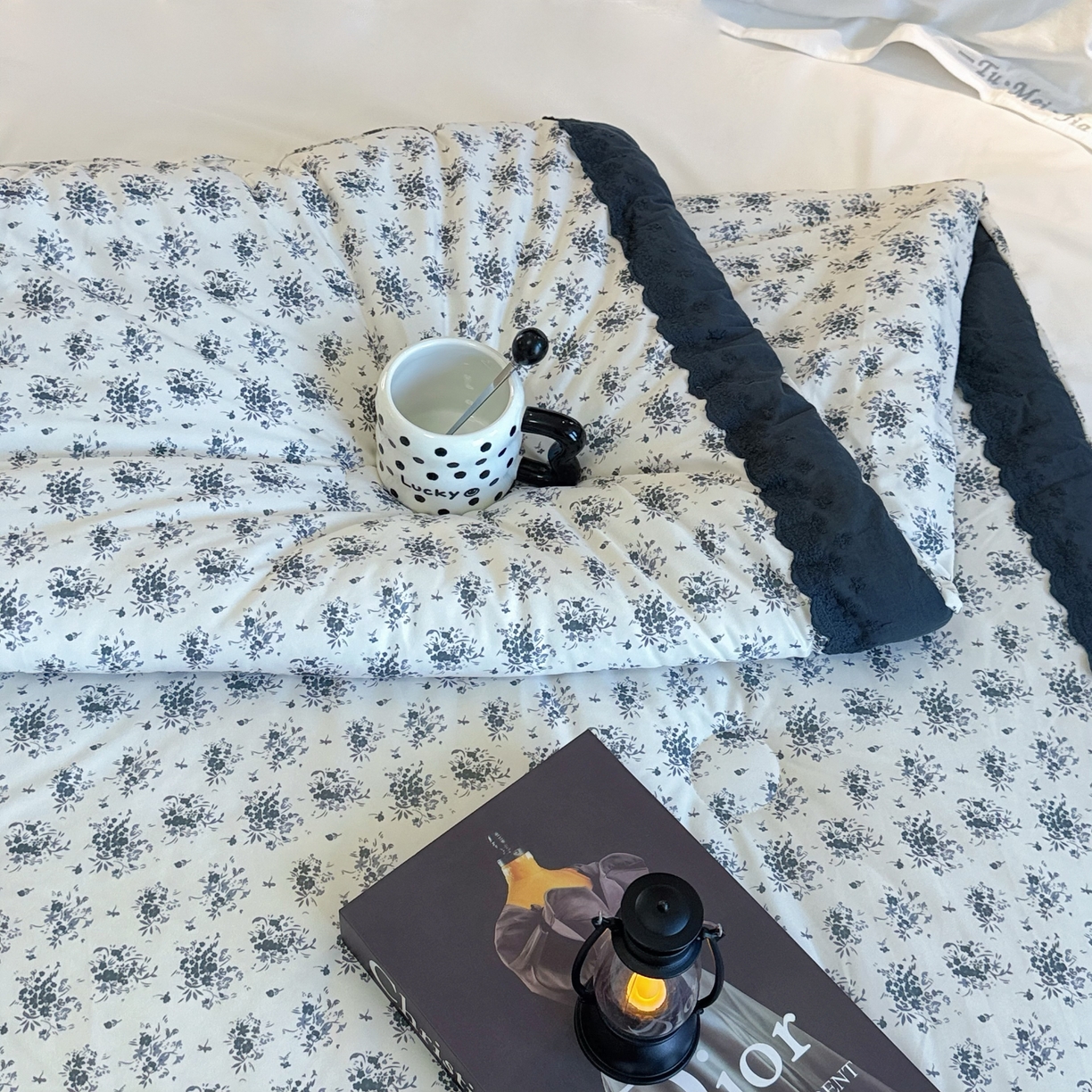 91家纺网 家纺一手货源 找家纺 兜米家居 2025新款法式全棉花边针织春秋被四季被子被芯 铃兰花