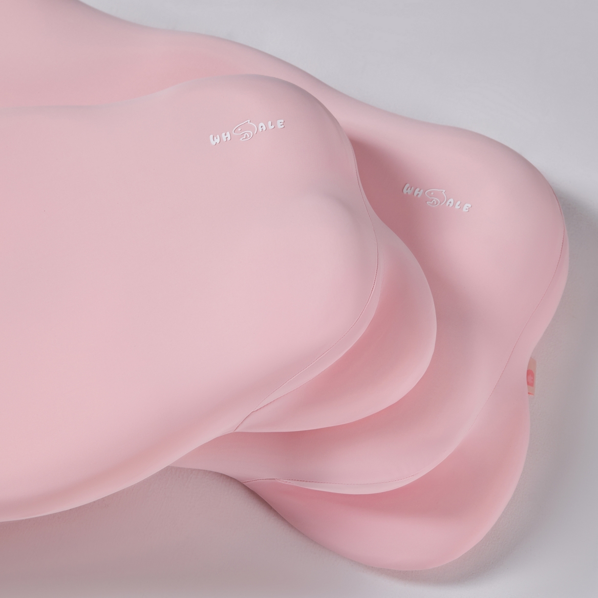 91家纺网 家纺一手货源 找家纺 芯链 2025新款小鲸鱼枕头枕芯 粉色