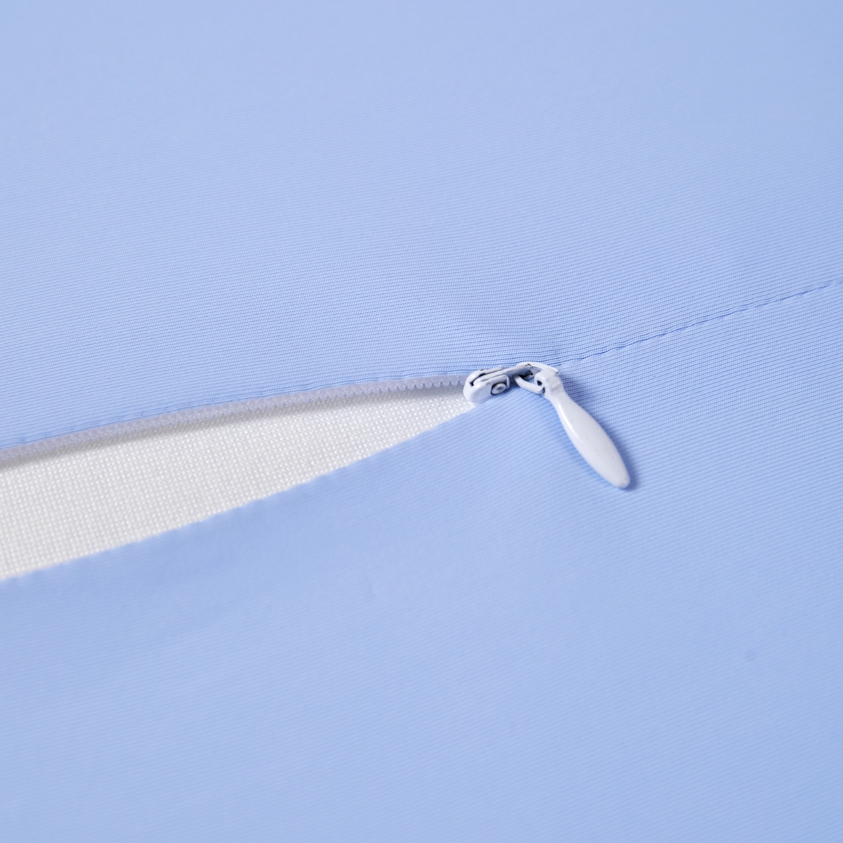 91家纺网 家纺一手货源 找家纺 芯链 2025新款小鲸鱼枕头枕芯 蓝色