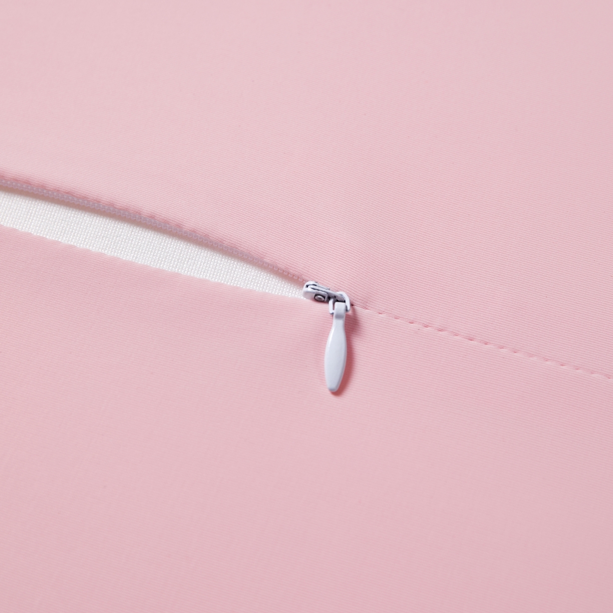 91家纺网 家纺一手货源 找家纺 芯链 2025新款小鲸鱼枕头枕芯 粉色